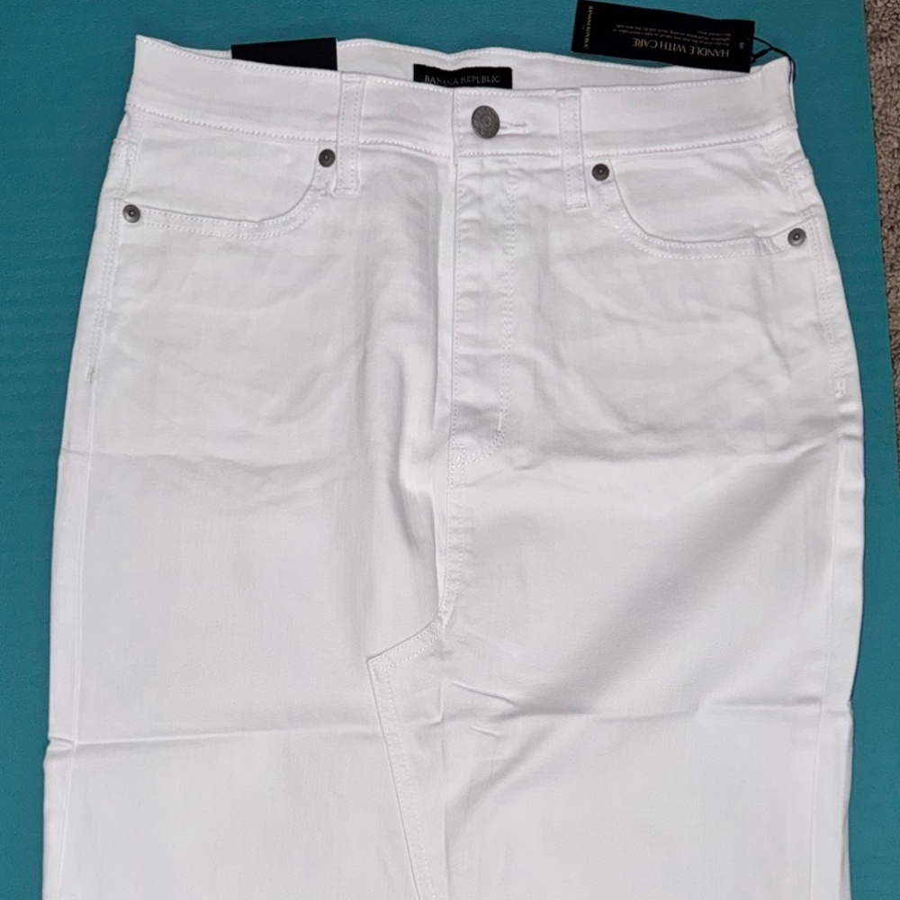 NWT Banana Republic White Denim Skirt size 4